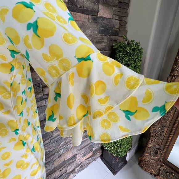 Pappagallo Yellow Green Ruffled Blouse - Picture 8 of 14